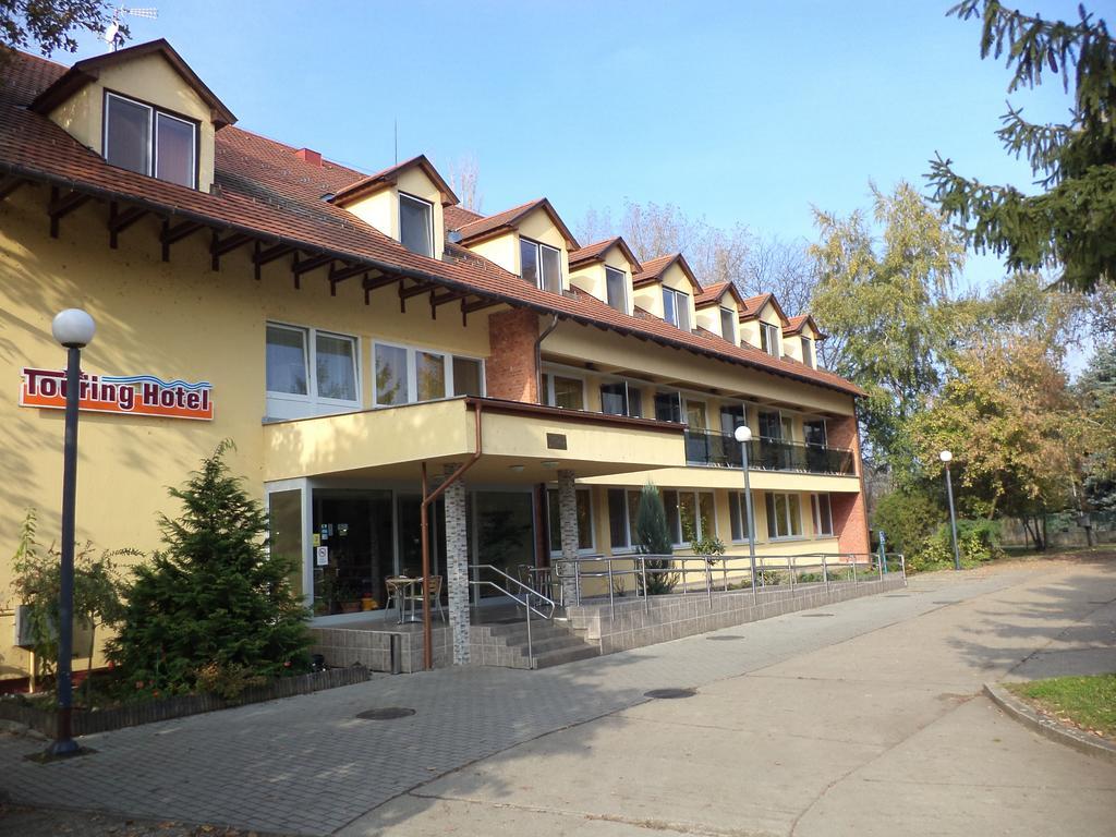 Touring Hotel Berekfürdő Exterior foto